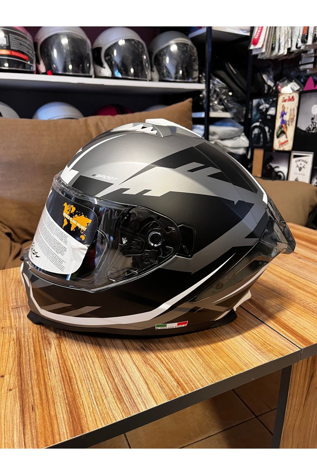 Sw 865 atos grey black white kask güneş gözlüklü