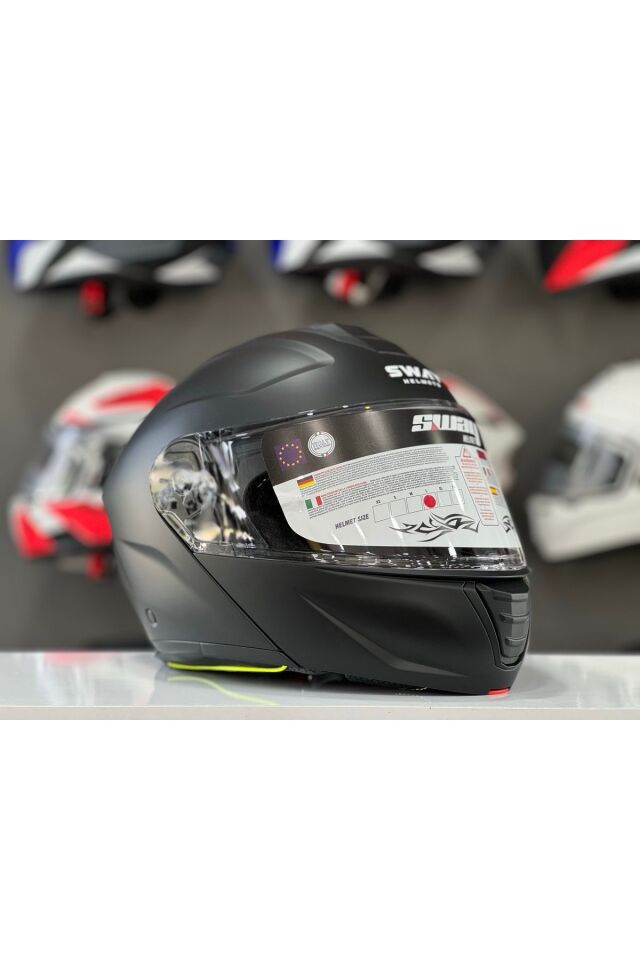 917 MAT BLACK GÜNEŞ VİZÖRLÜ ÇENE AÇILIR KASK