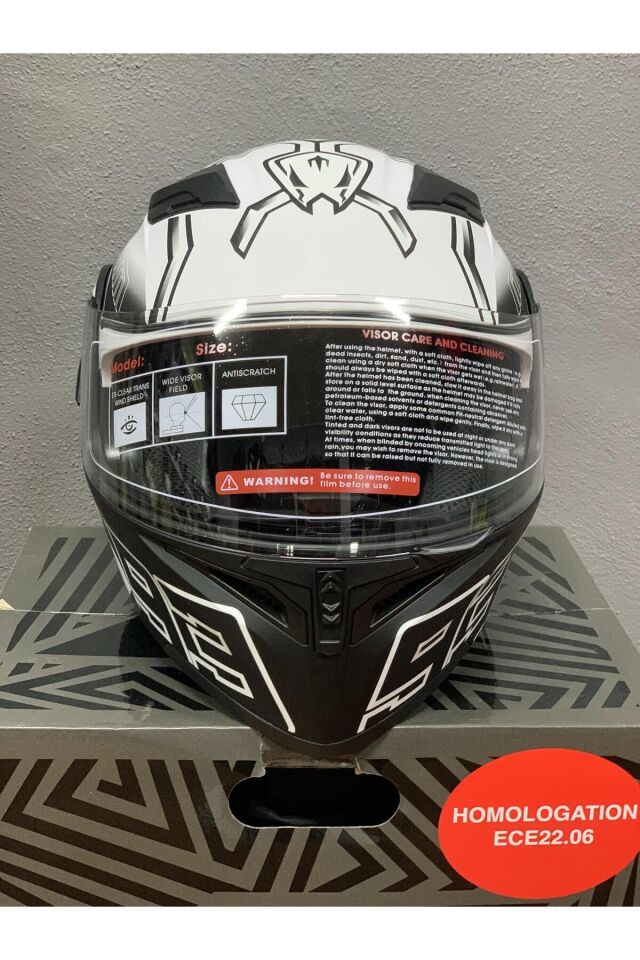 -902 ÇENE AÇILIR GÜNEŞ VİZÖRLÜ KASK