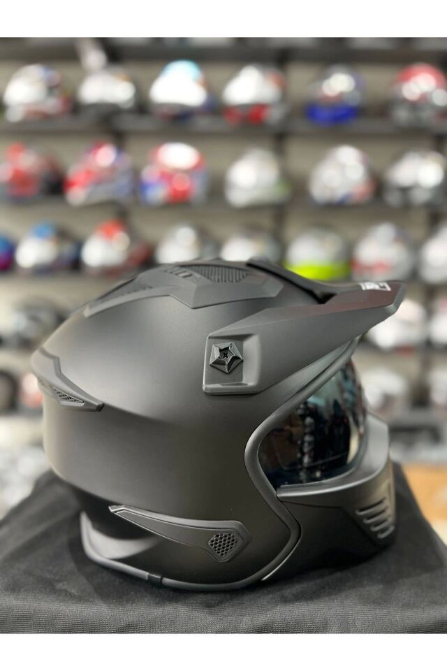 Sw 726 X Tokyo Siyah Motosiklet Kask