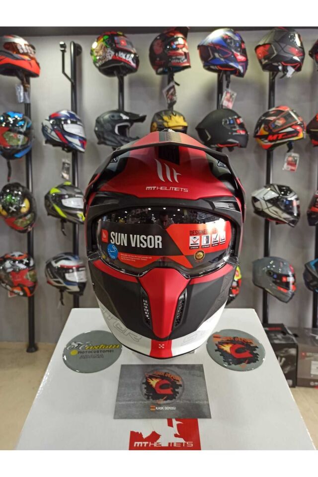 Street Fighter Totem B15 Mat İnci Kırmızı Modüler Çene Kask